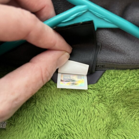 The North Face Jacket Womens Small Kelly Green Osito Full Zip Fleece Pocket Warm - Picture 13 of 13